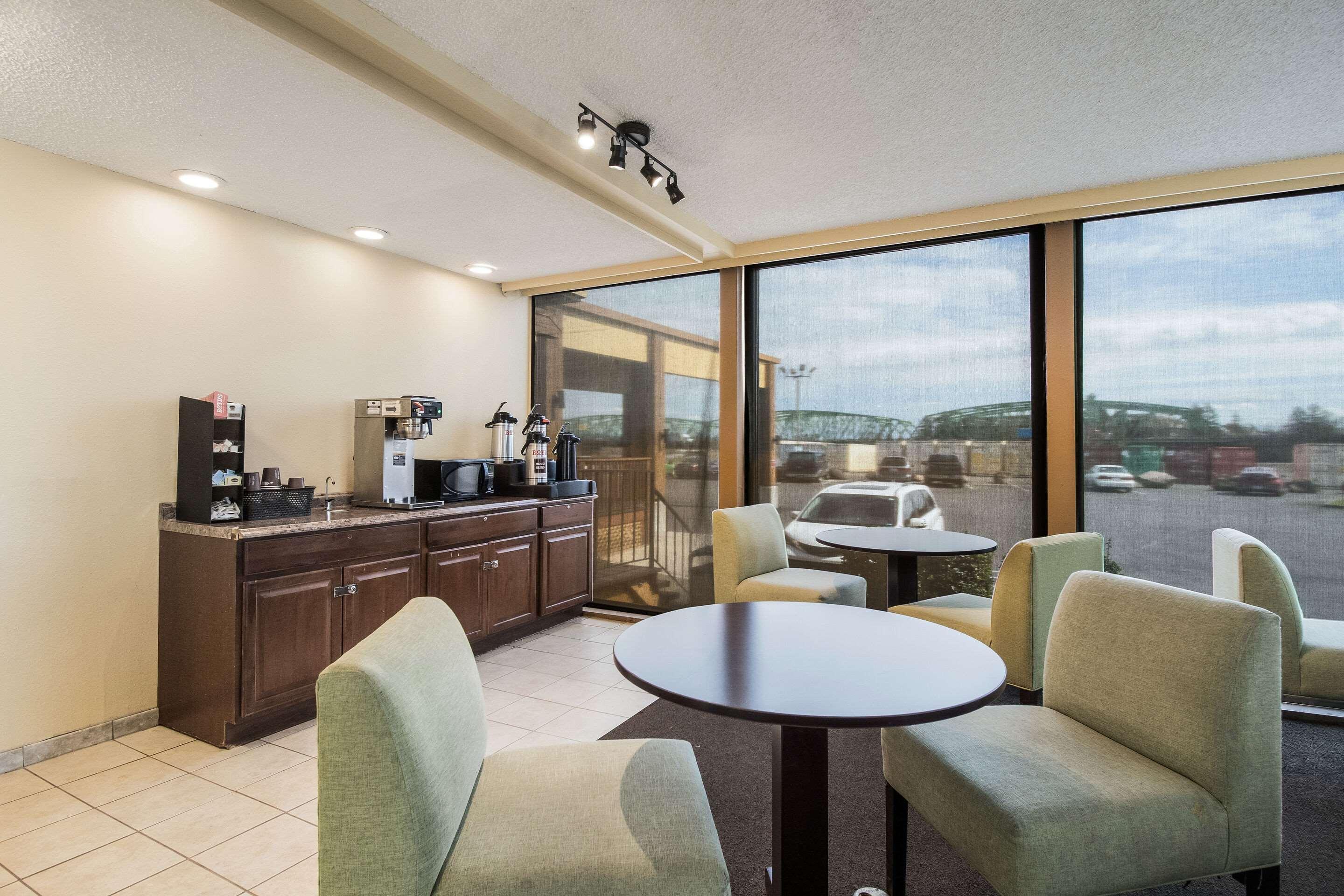 Rodeway Inn & Suites Portland - Jantzen Beach Dış mekan fotoğraf