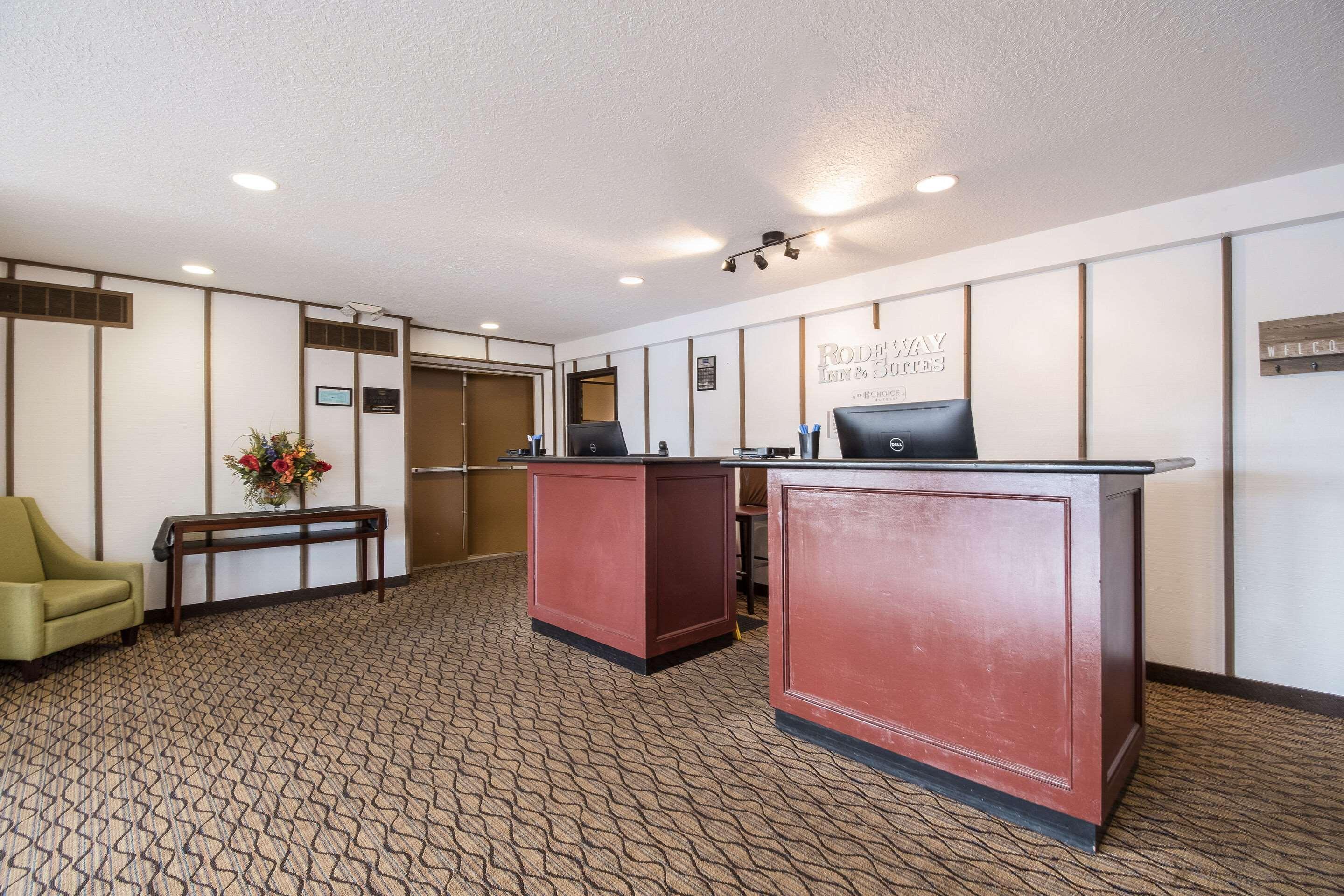 Rodeway Inn & Suites Portland - Jantzen Beach Dış mekan fotoğraf