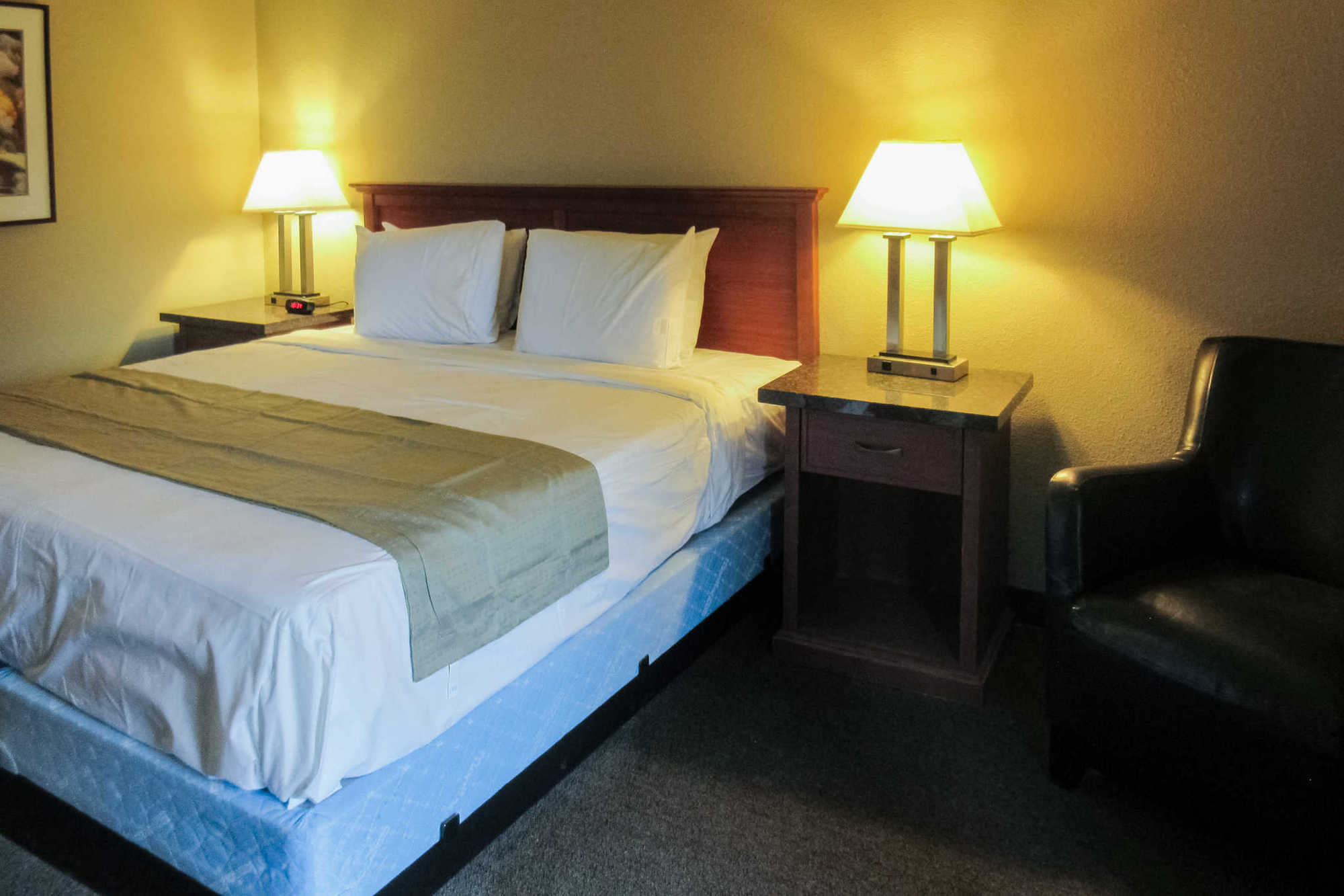 Rodeway Inn & Suites Portland - Jantzen Beach Oda fotoğraf